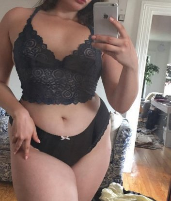 Сексуальная брюнетка с шикарной фигурой готова окунуть тебя в мир страсти и наслаждения. Приезжай ко мне в апартаменты и ты узнаешь, что такое истинное удовольствие! 12908, 21 год