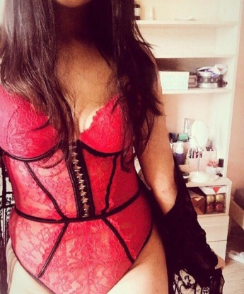 Хочешь окунуться в мир страсти и наслаждения? Тогда лучше меня ты не найдешь. Со мной ты сможешь расслабиться и забыть обо всех проблемах. 6296, 23 года